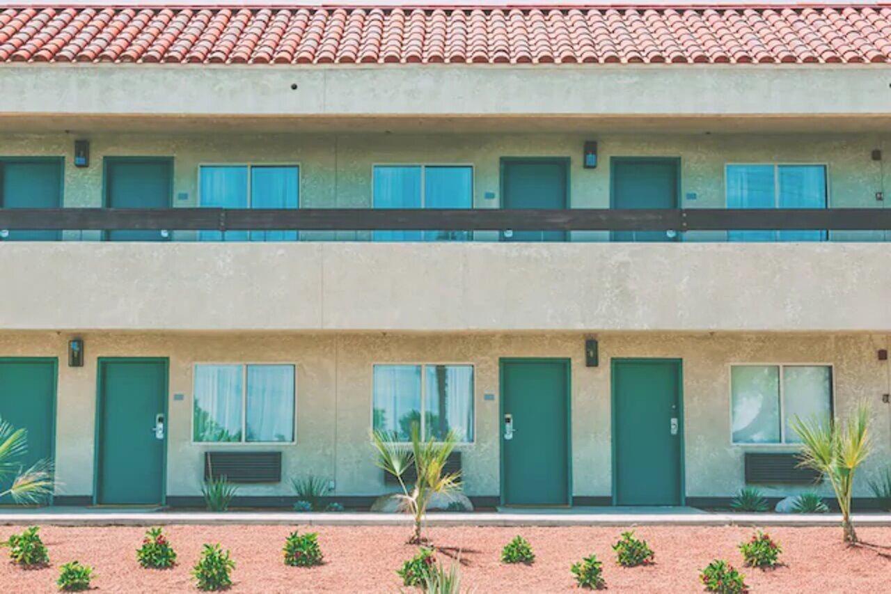 The Infusion Beach Club Hotel Palm Springs Exterior photo