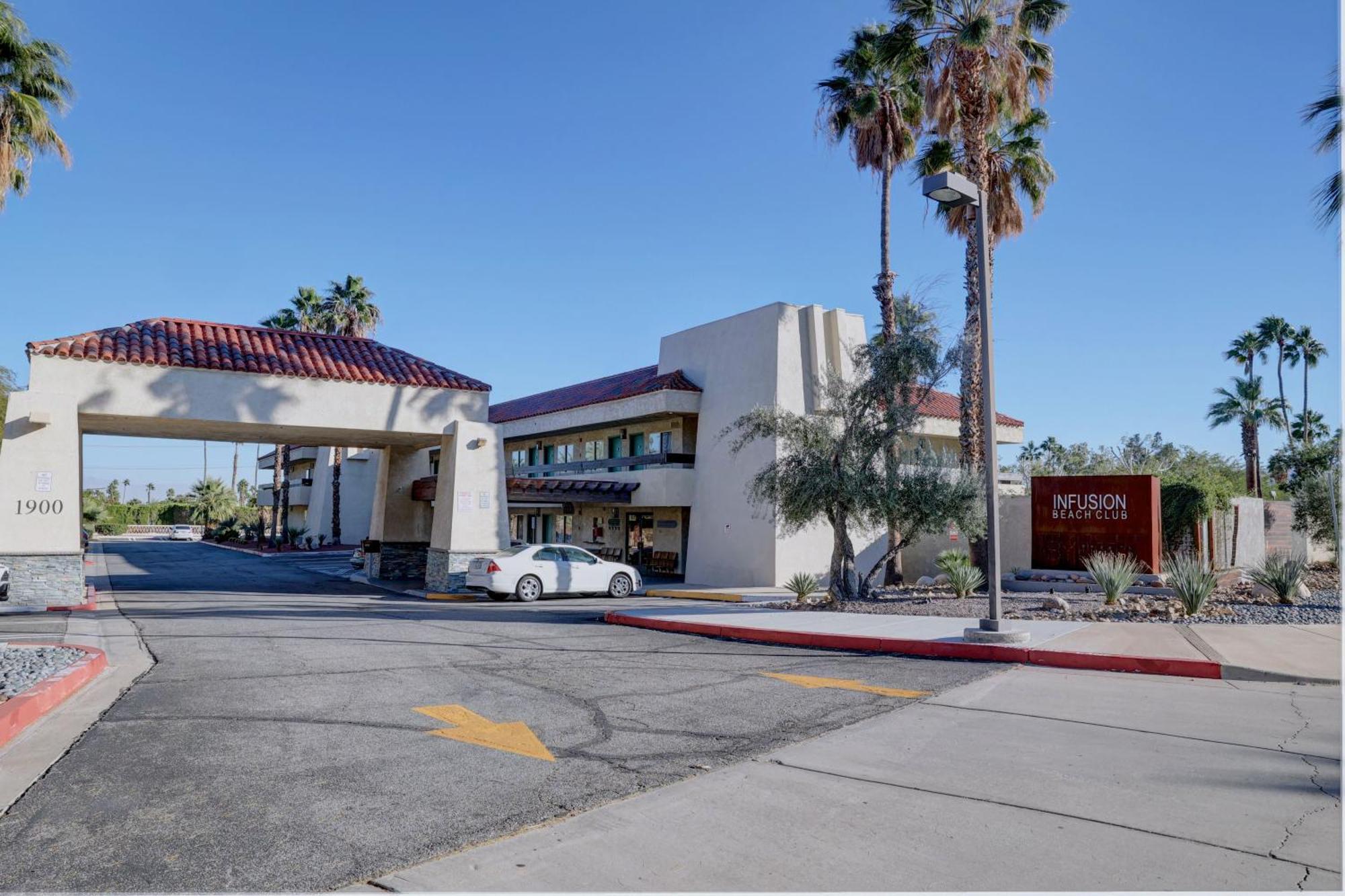 The Infusion Beach Club Hotel Palm Springs Exterior photo